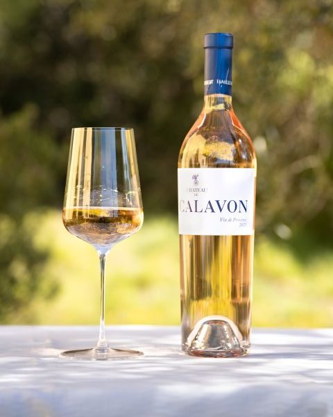 bouteille et verre chateau rosé